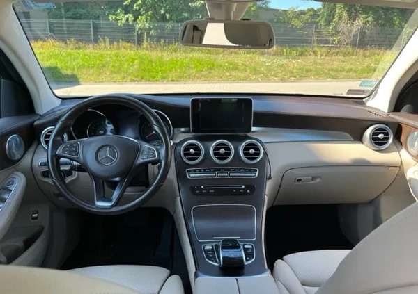 Mercedes-Benz GLC cena 159000 przebieg: 116000, rok produkcji 2017 z Ostrowiec Świętokrzyski małe 22